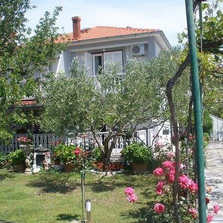 Apartmani I Sobe Mara Palit Esterno foto