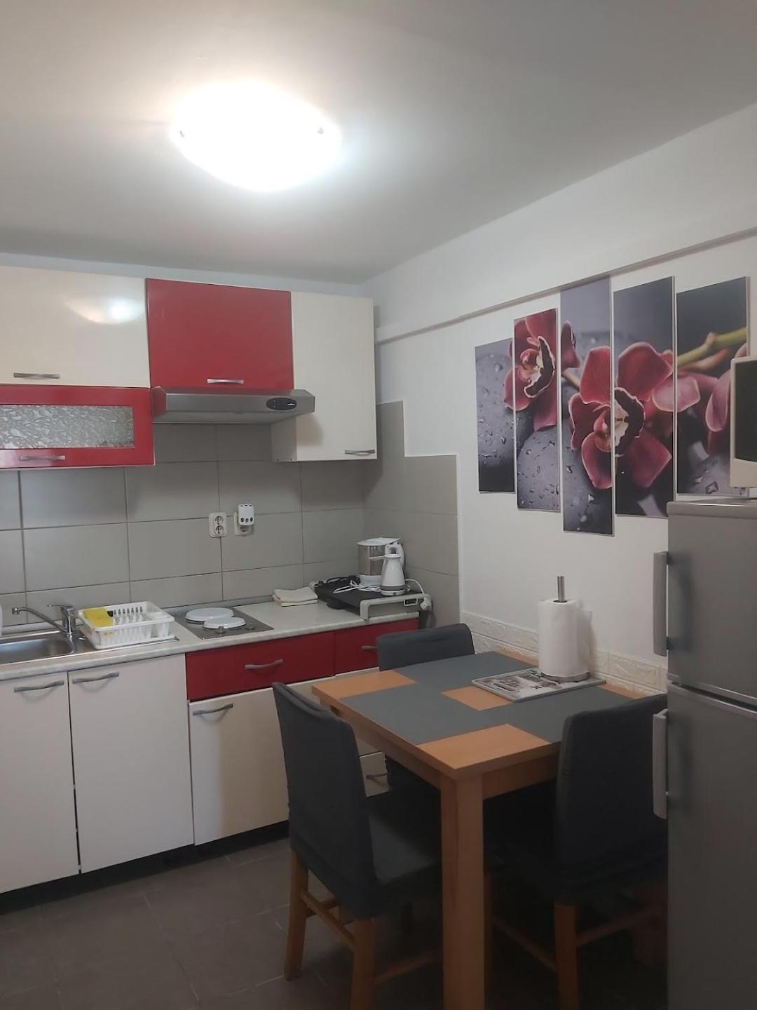 Apartmani I Sobe Mara Palit Esterno foto