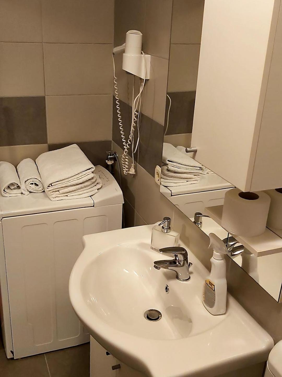 Apartmani I Sobe Mara Palit Esterno foto