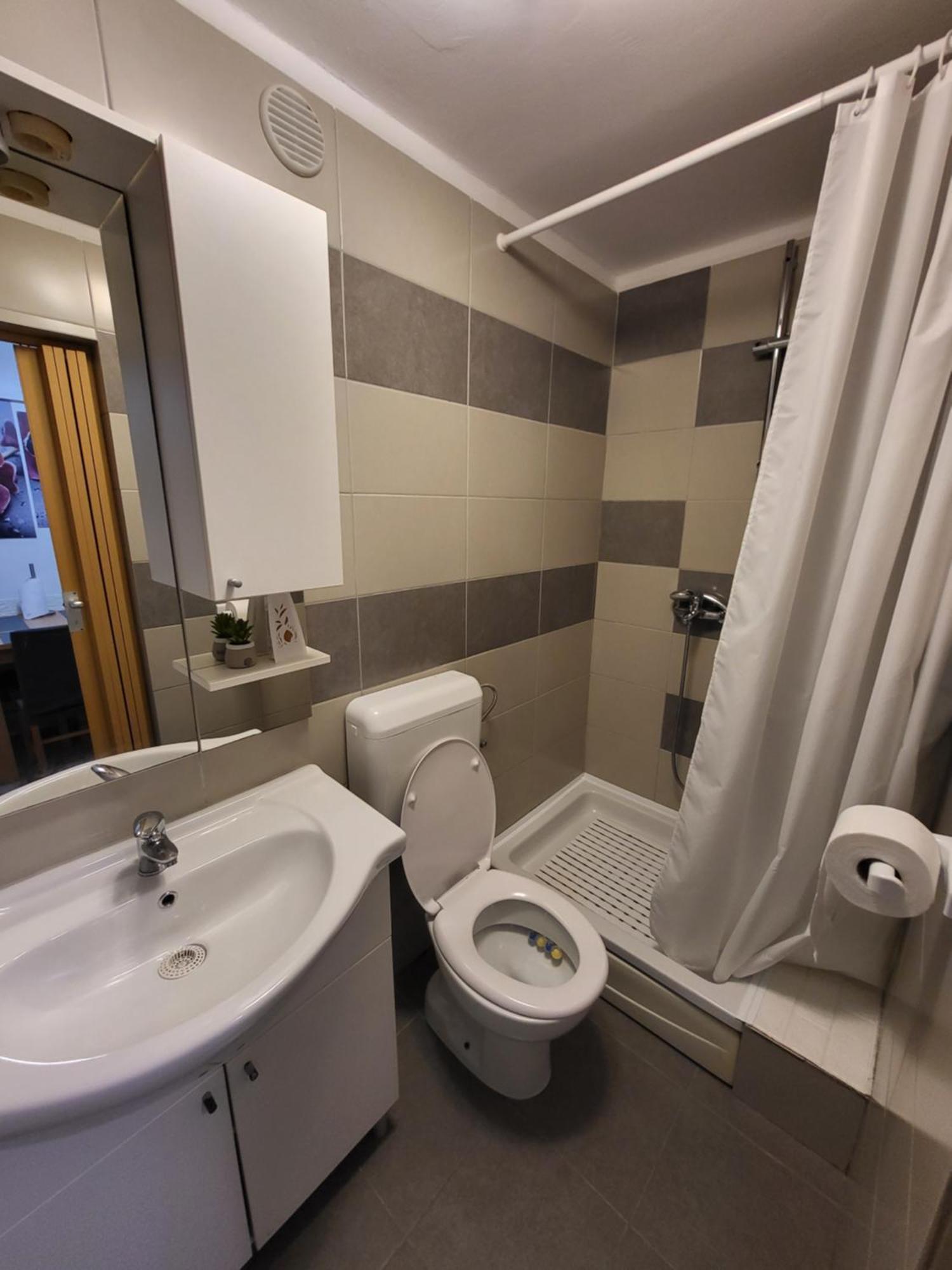 Apartmani I Sobe Mara Palit Esterno foto