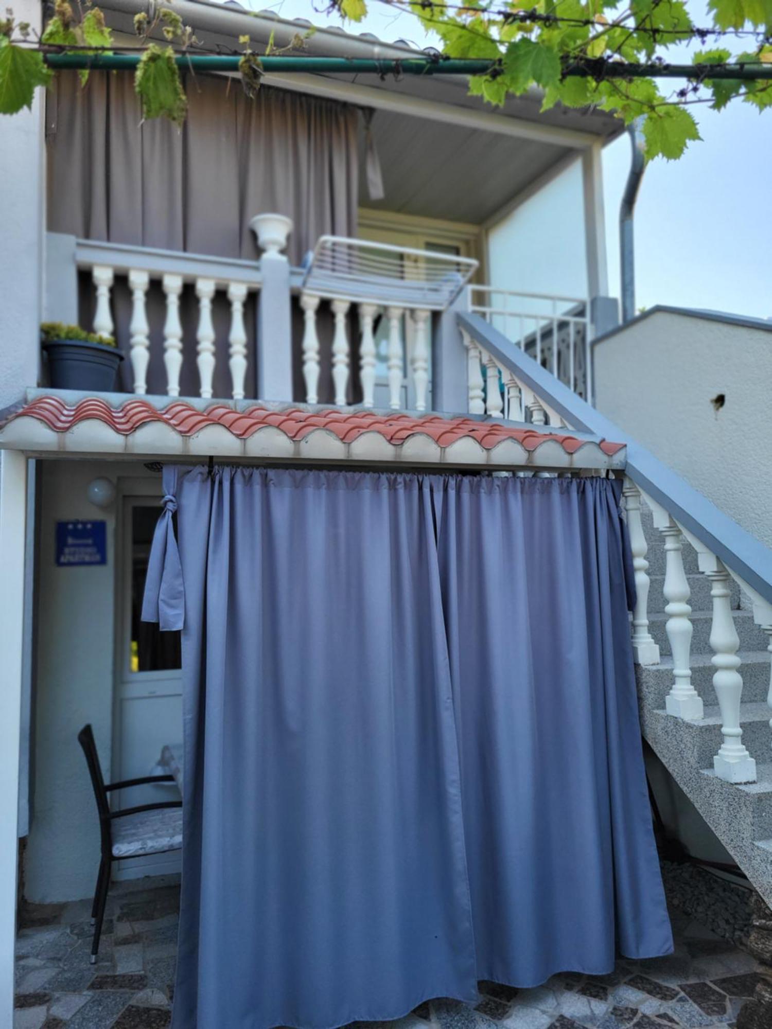 Apartmani I Sobe Mara Palit Esterno foto
