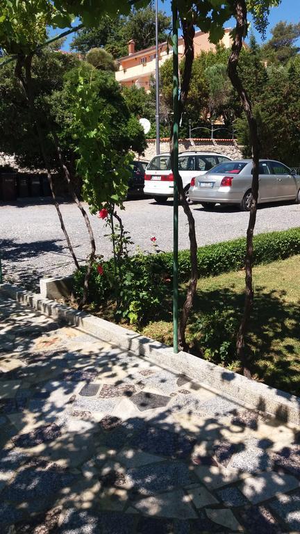 Apartmani I Sobe Mara Palit Esterno foto