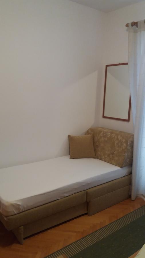 Apartmani I Sobe Mara Palit Esterno foto