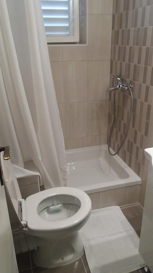 Apartmani I Sobe Mara Palit Esterno foto