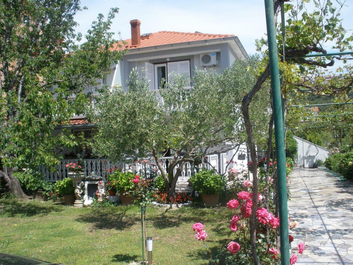 Apartmani I Sobe Mara Palit Esterno foto