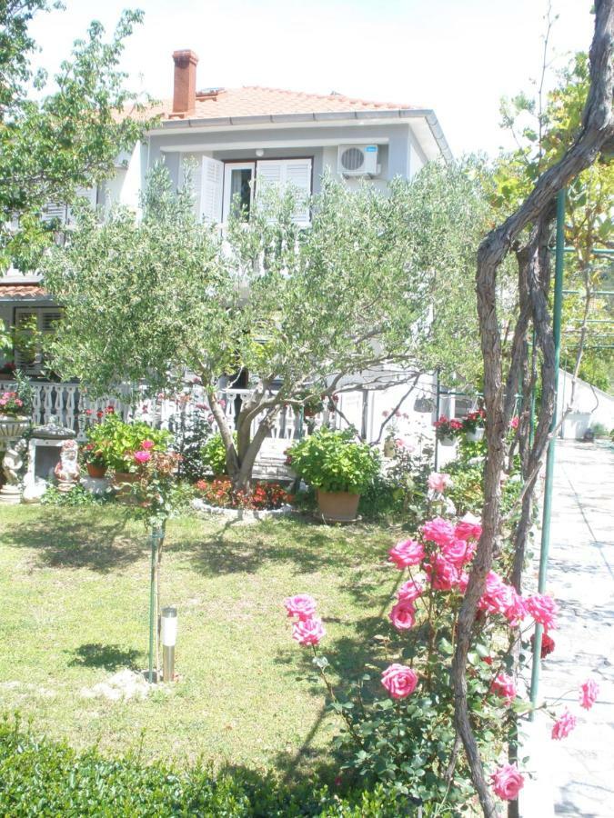 Apartmani I Sobe Mara Palit Esterno foto